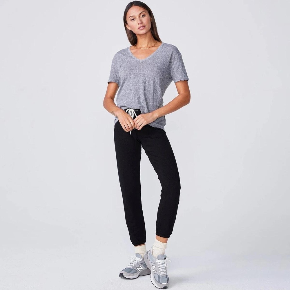 Monrow tee scoop heathered gray SML luxury elevated layering basics lightweight‎